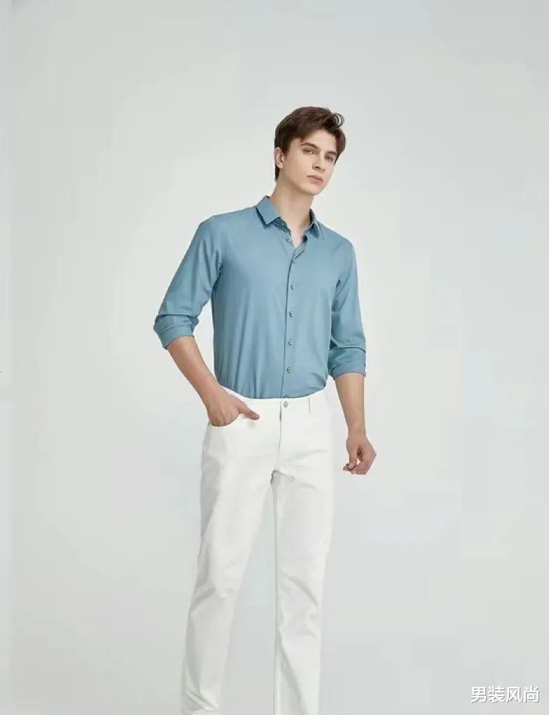 夏季男士白色牛仔裤如何搭配各类单品，既显高级时尚又显品味气质？ 图14