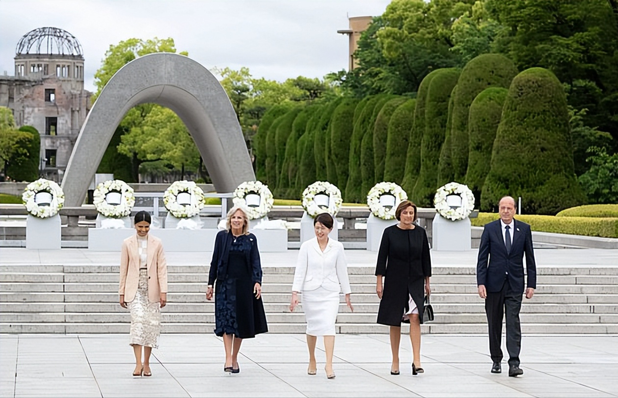 广岛G7峰会太太团齐聚品茶！日本夫人穿传统和服，美国夫人很减龄 图5