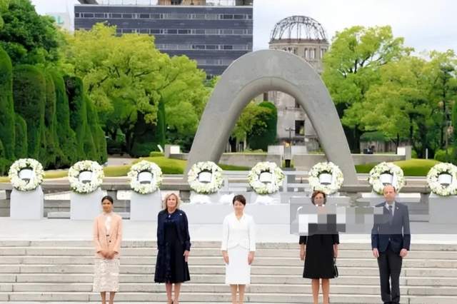 日本广岛G7首日大合影来啦！坐大圆桌吃午饭，意大利女总理美出圈 图9